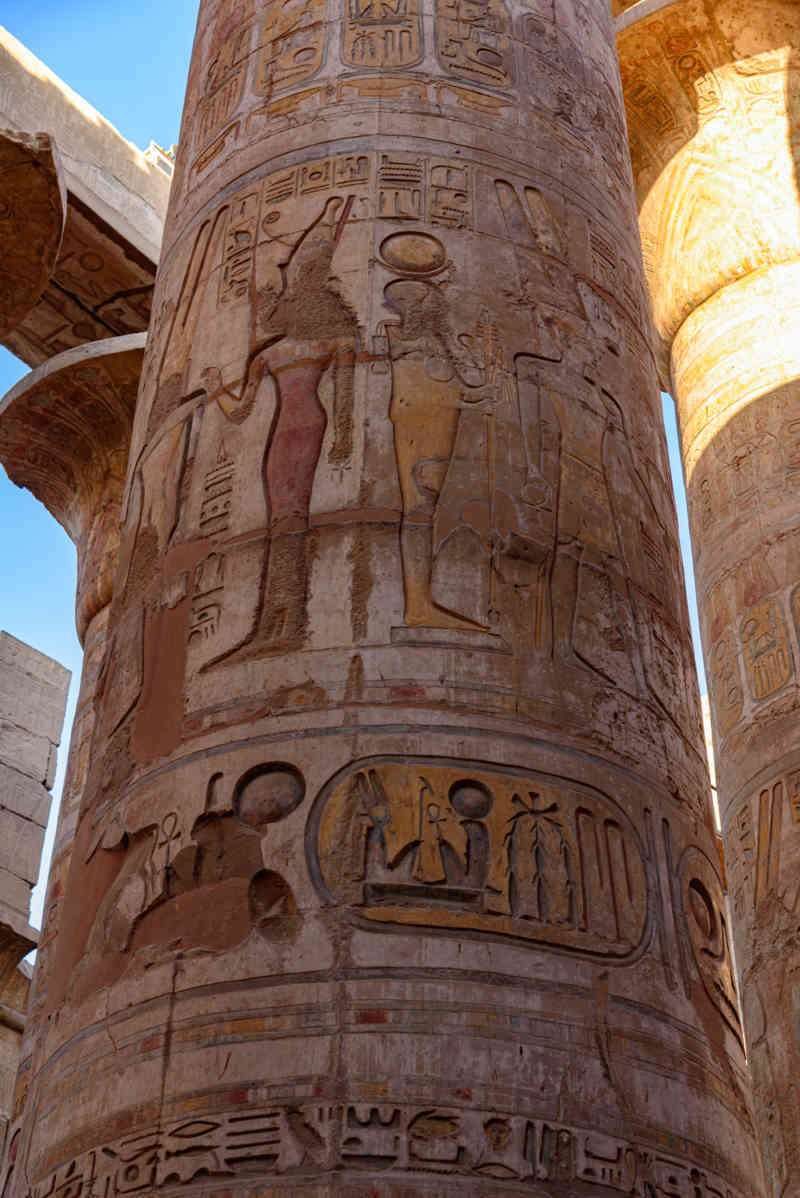 Egipto 064 - Luxor - Templo de Karnak - Sala Hipóstila.jpg
